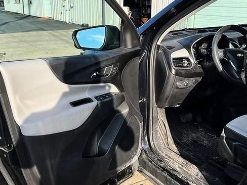 Used 2020 Chevrolet Equinox LS AWD/4WD image 10