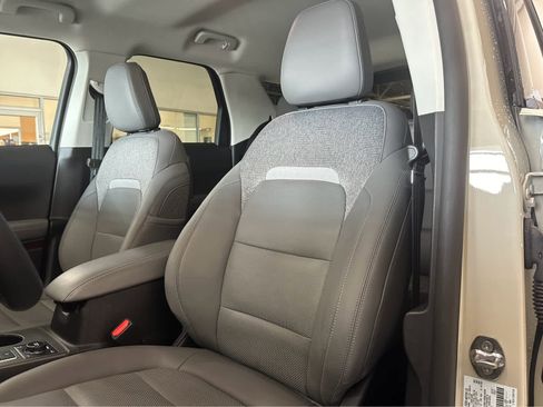 Used 2025 Ford Bronco Sport Badlands image 22