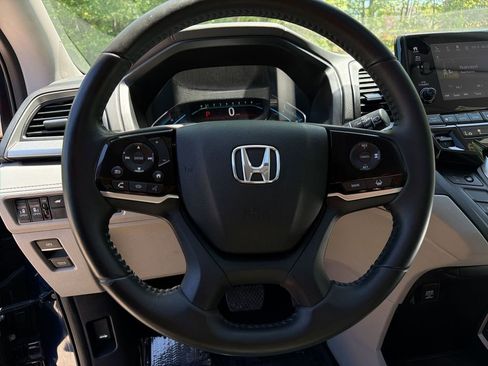 Used 2019 Honda Odyssey EX-L image 11