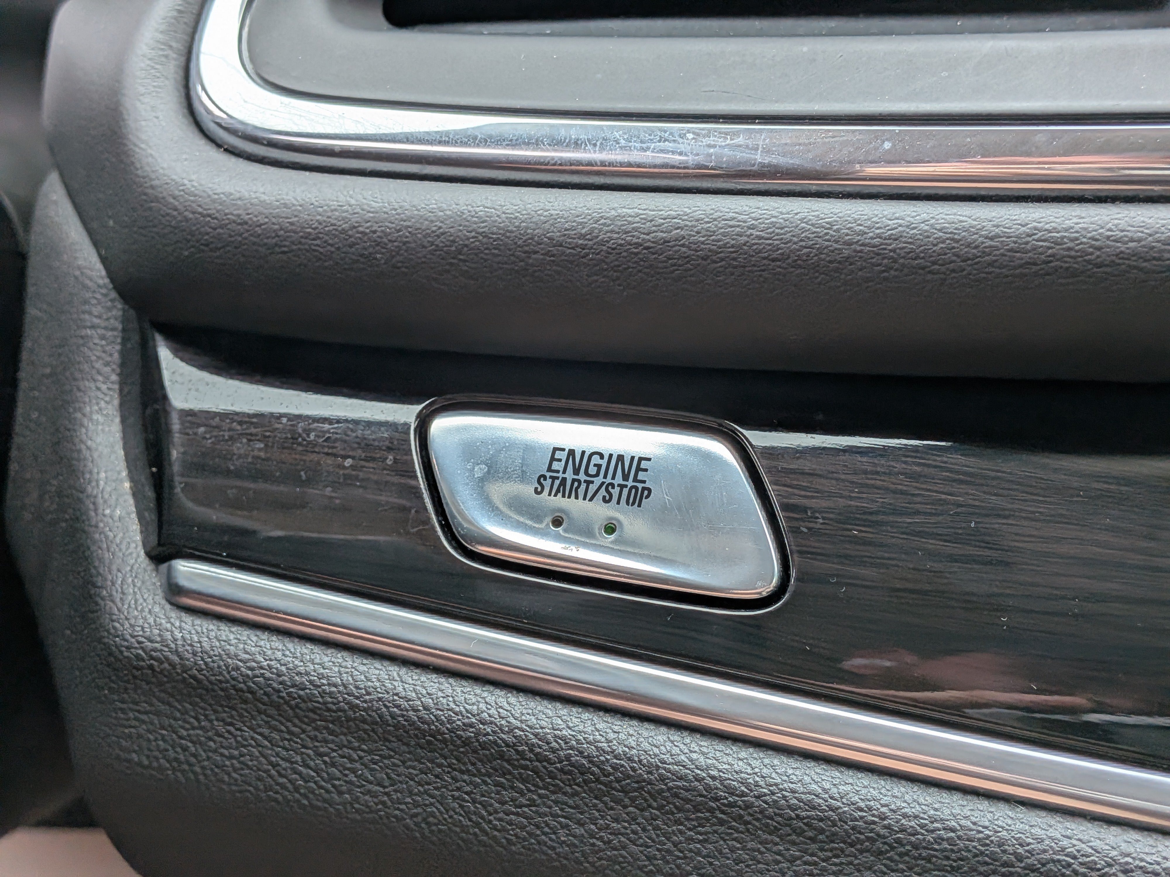 Used 2019 Buick Enclave Essence FWD image 26