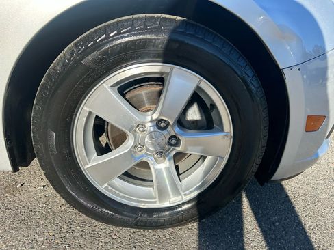 Used 2012 Chevrolet Cruze LT image 6