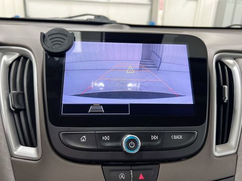 Used 2022 Chevrolet Malibu LS w/ Driver Confidence Package II FWD image 15