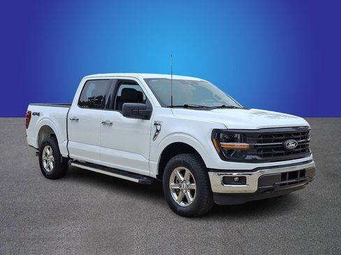 Used 2025 Ford F150 XLT w/ Equipment Group 301A Standard AWD/4WD image 3