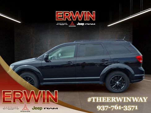 Used 2016 Dodge Journey SXT w/ Comfort/Convenience Group AWD/4WD image 4