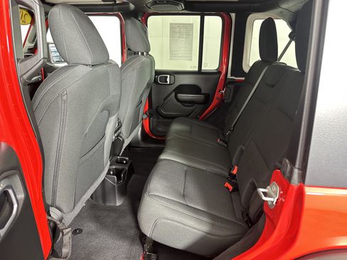 Used 2021 Jeep Wrangler Unlimited Sport image 7