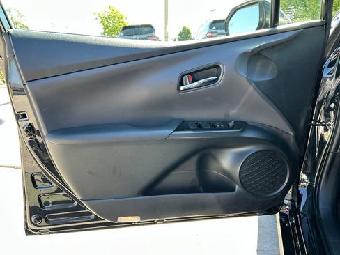 Used 2021 Toyota Prius LE FWD image 21