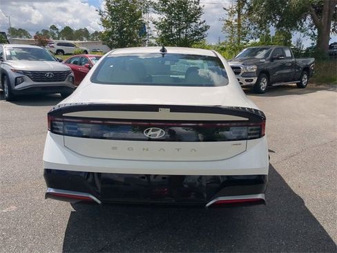 New 2025 Hyundai Sonata SEL image 6