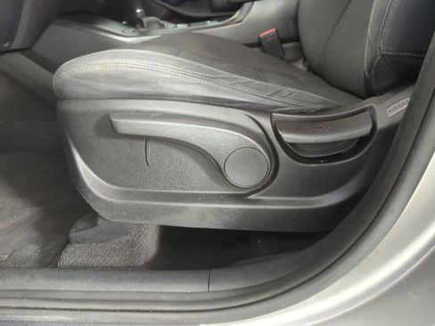 Used 2016 Kia Sorento LX image 13