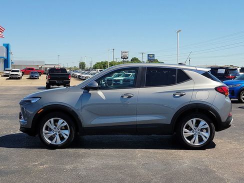 Used 2025 Buick Encore GX Preferred FWD image 3