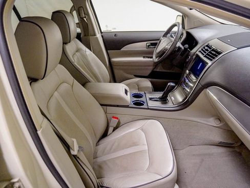 Used 2015 Lincoln MKX FWD w/ Equipment Group 101A image 30