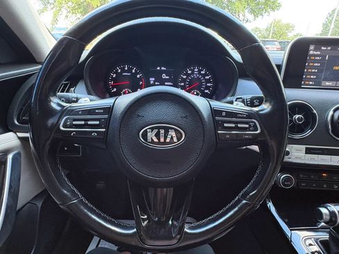 Used 2019 Kia Stinger RWD image 32