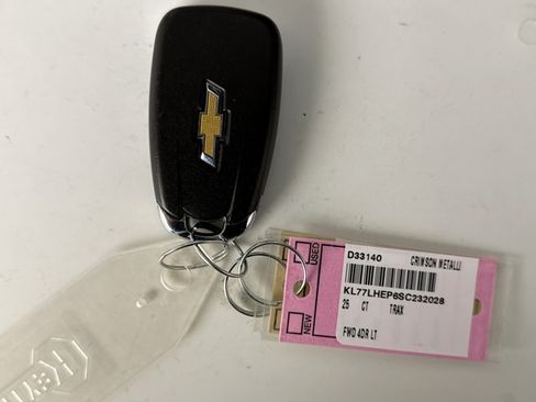 Used 2025 Chevrolet Trax LT FWD image 19