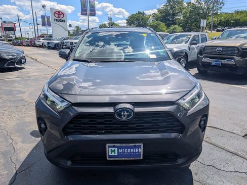 Used 2022 Toyota RAV4 XLE Premium AWD/4WD image 11
