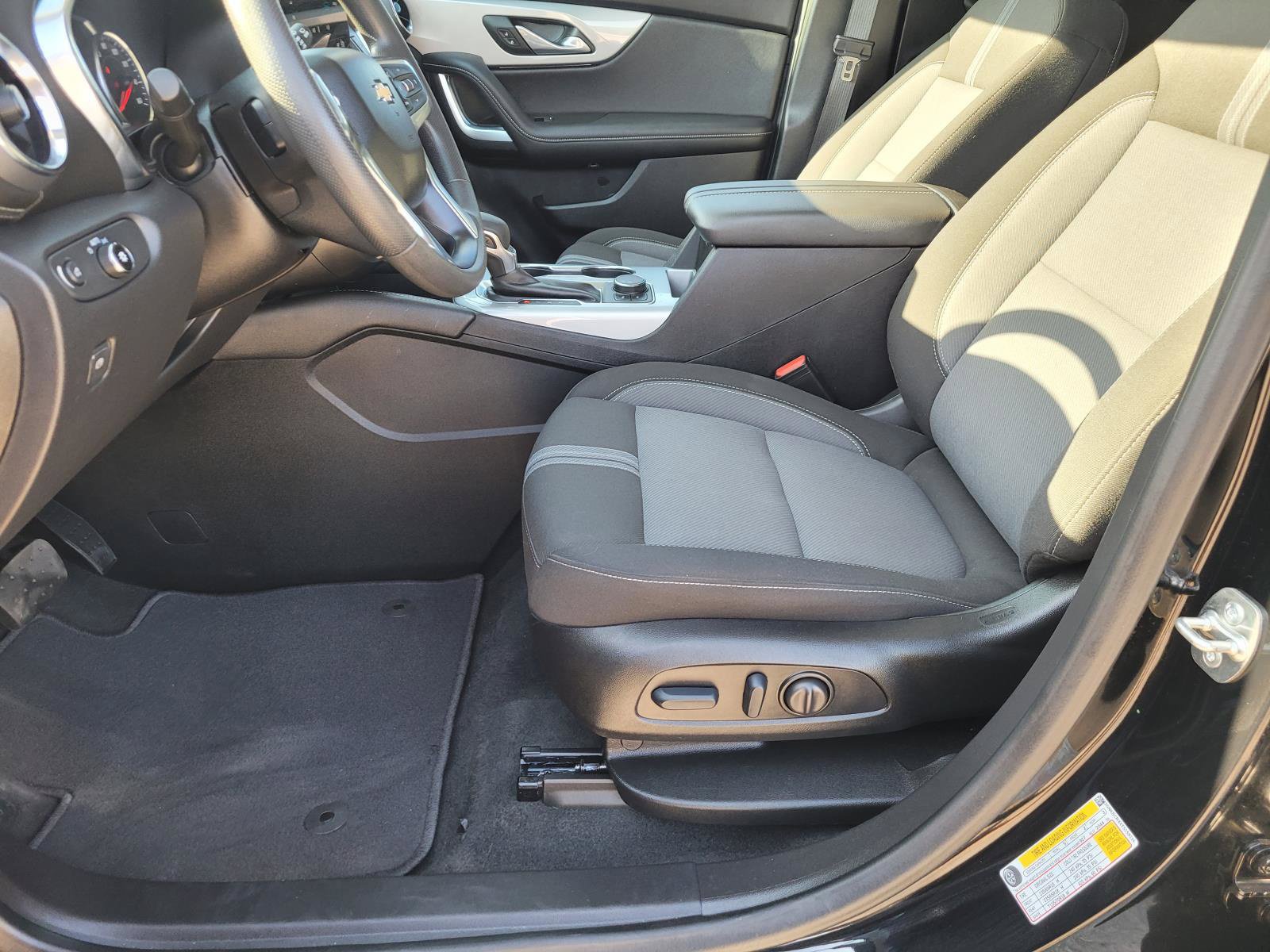 Used 2026 Chevrolet Blazer LT FWD image 17