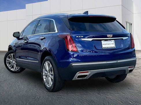 Used 2025 Cadillac XT5 Premium Luxury w/ Technology Package FWD image 3