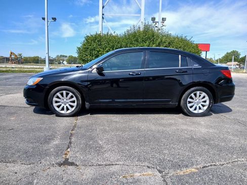 Used 2012 Chrysler 200 Touring image 4