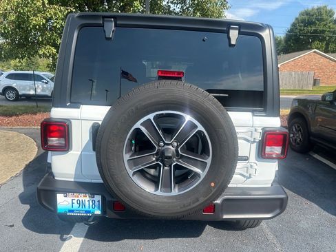 Used 2023 Jeep Wrangler Sahara w/ Cold Weather Group image 6