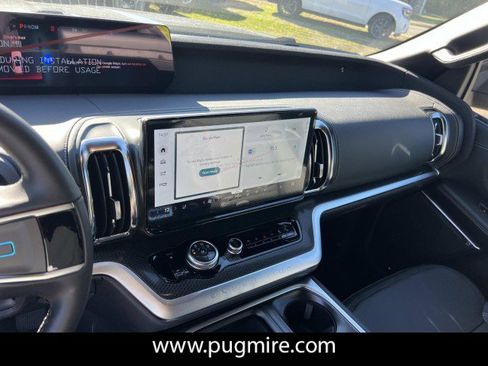 New 2026 Ford Expedition Platinum w/ Stealth Appearance Package image 25