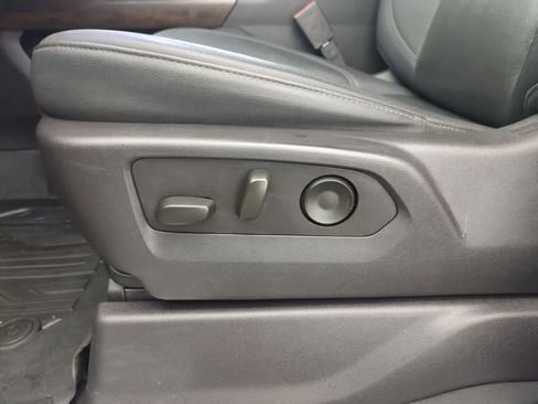 Used 2023 GMC Sierra 1500 SLT w/ SLT Convenience Package AWD/4WD image 16