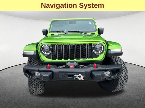 Used 2025 Jeep Wrangler Unlimited Rubicon AWD/4WD image 4