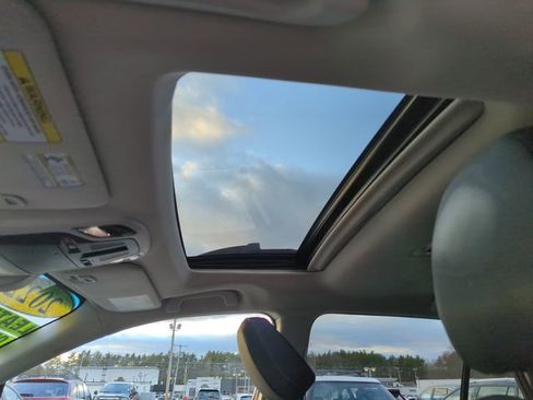 Used 2022 Subaru Outback Limited image 27