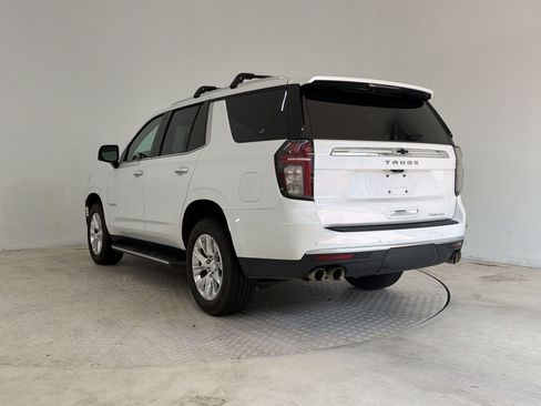 Used 2021 Chevrolet Tahoe Premier w/ Premium Package AWD/4WD image 3