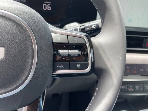 New 2026 Kia Carnival EX FWD image 27