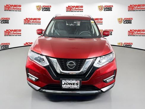 Used 2019 Nissan Rogue SV FWD image 11