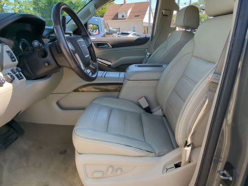 Used 2017 GMC Yukon Denali w/ Open Road Package image 22