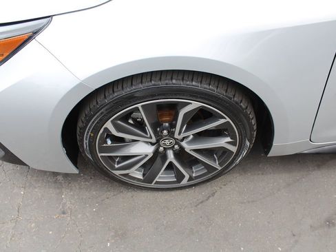 Used 2020 Toyota Corolla SE image 11