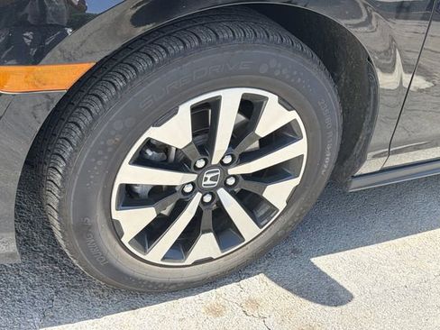 Used 2025 Honda Odyssey EX-L image 4