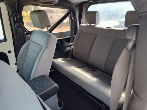 Used 2009 Jeep Wrangler Rubicon w/ PWR Convenience Group image 11