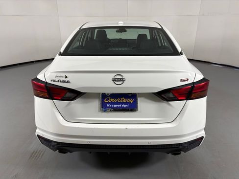 Used 2023 Nissan Altima 2.5 SR image 7
