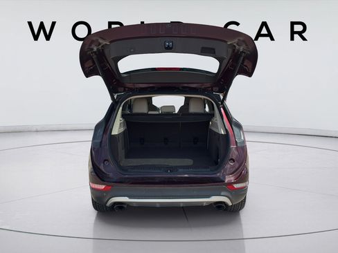 Used 2018 Lincoln MKC Select FWD image 18