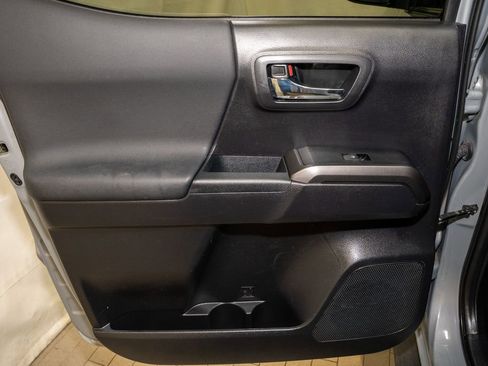 Certified 2021 Toyota Tacoma TRD Off-Road w/ Technology Package image 8