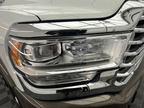 Used 2024 RAM 2500 Limited w/ Towing Technology Group image 27