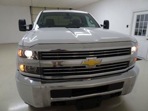 Used 2015 Chevrolet Silverado 2500 W/T RWD image 9