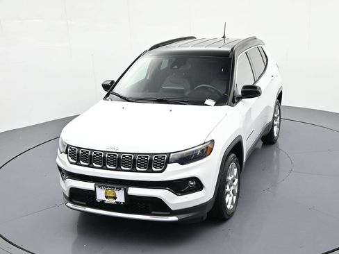 Used 2025 Jeep Compass Limited AWD/4WD image 19