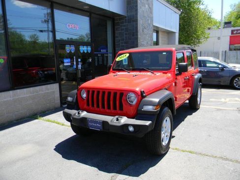 Used 2018 Jeep Wrangler Unlimited Sport S AWD/4WD image 4