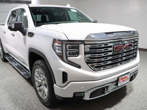 Used 2022 GMC Sierra 1500 Denali image 5