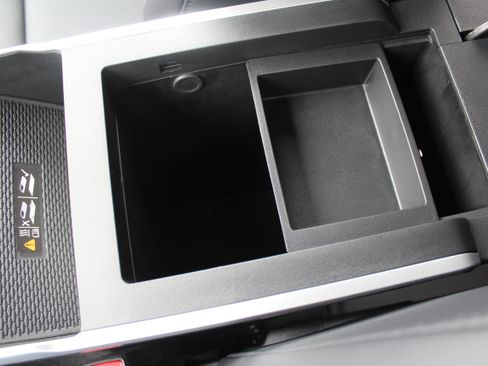 New 2026 GMC Terrain Elevation w/ Elevation Premium Package image 37