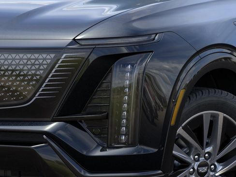 New 2027 Cadillac Vistiq Sport w/ LPO, Floor Liner Package AWD/4WD image 10