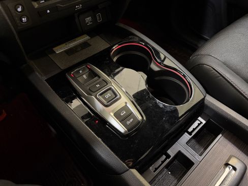 Used 2021 Honda Pilot Black Edition image 19