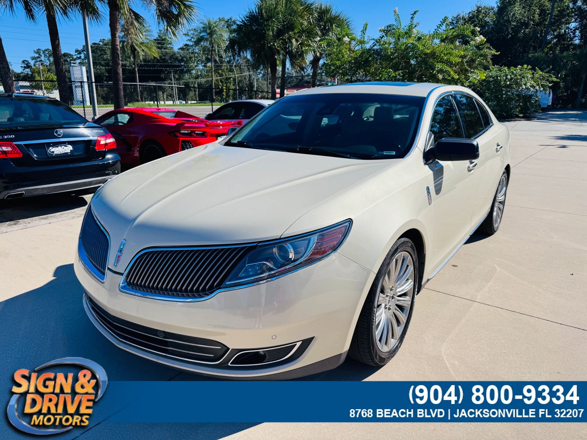 Used 2014 Lincoln MKS w/ Equipment Group 101A FWD image 1