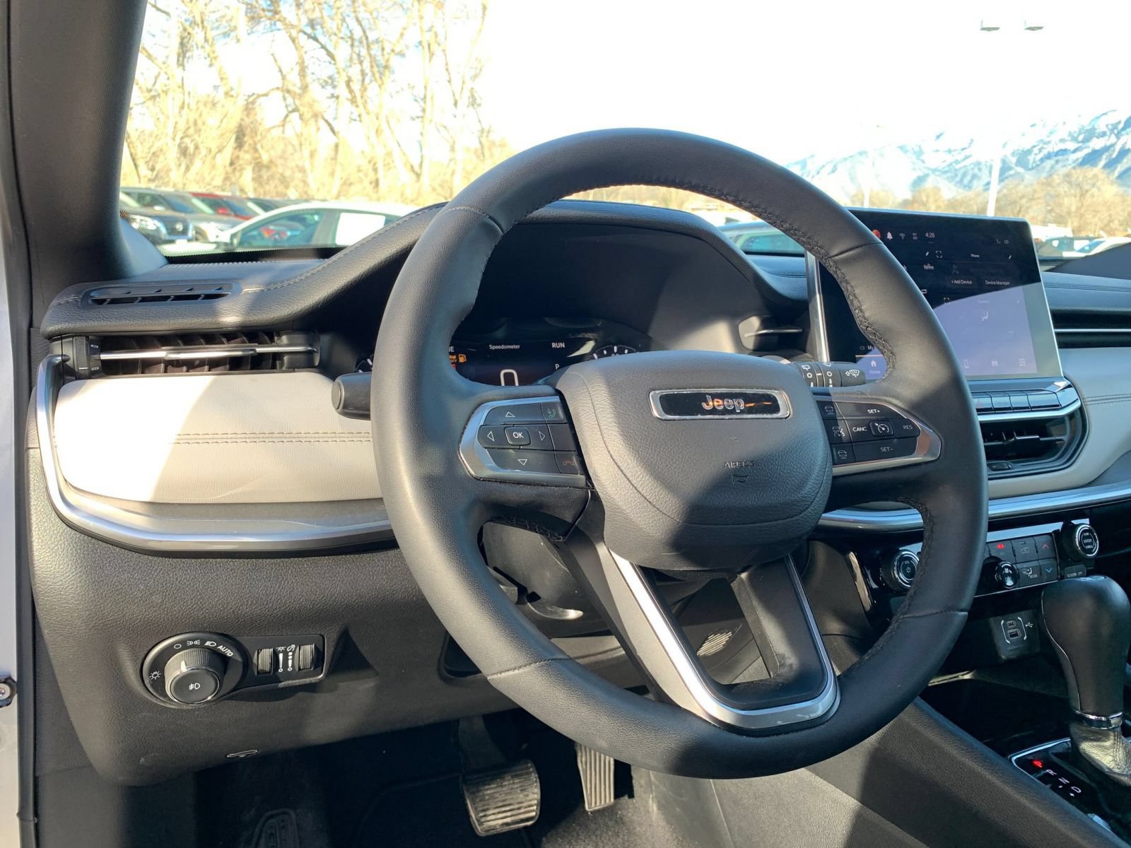 Used 2025 Jeep Compass Limited AWD/4WD image 34