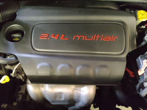 Used 2019 Jeep Compass Latitude w/ Popular Equipment Group FWD image 30