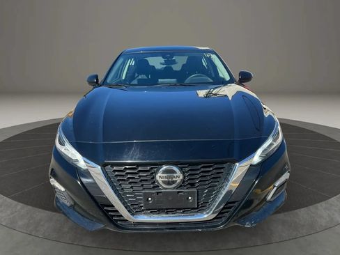 Used 2021 Nissan Altima 2.5 SV FWD image 2