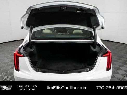 Used 2025 Cadillac CT5 Premium Luxury RWD image 32