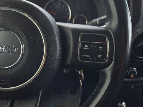 Used 2014 Jeep Wrangler Sport AWD/4WD image 19