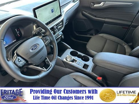 New 2025 Ford Escape SE w/ Class II Trailer Tow Package image 10